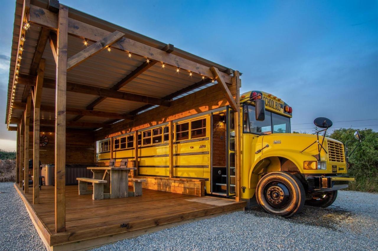 American School Bus - 1 Bedroom - Blossom Farm - Tiers Cross Johnston Bagian luar foto