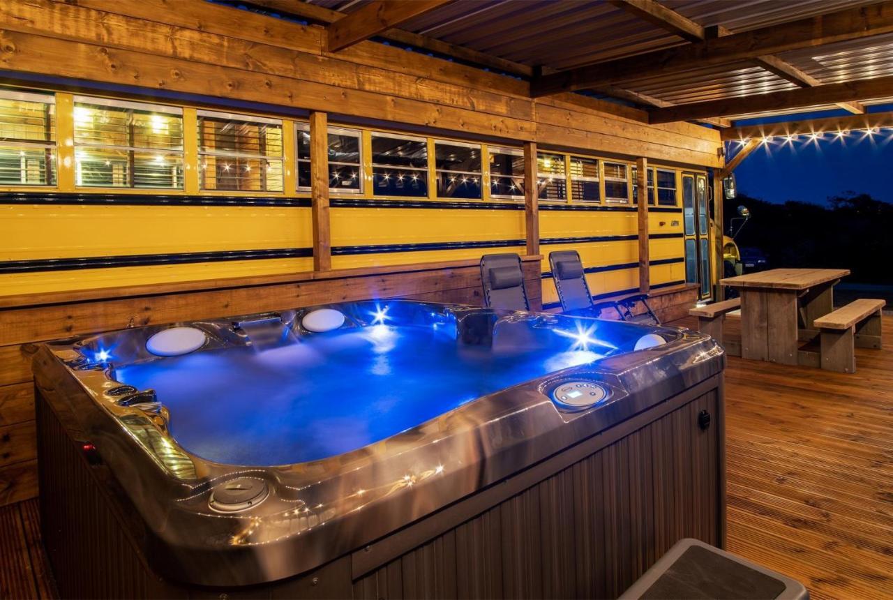 American School Bus - 1 Bedroom - Blossom Farm - Tiers Cross Johnston Bagian luar foto