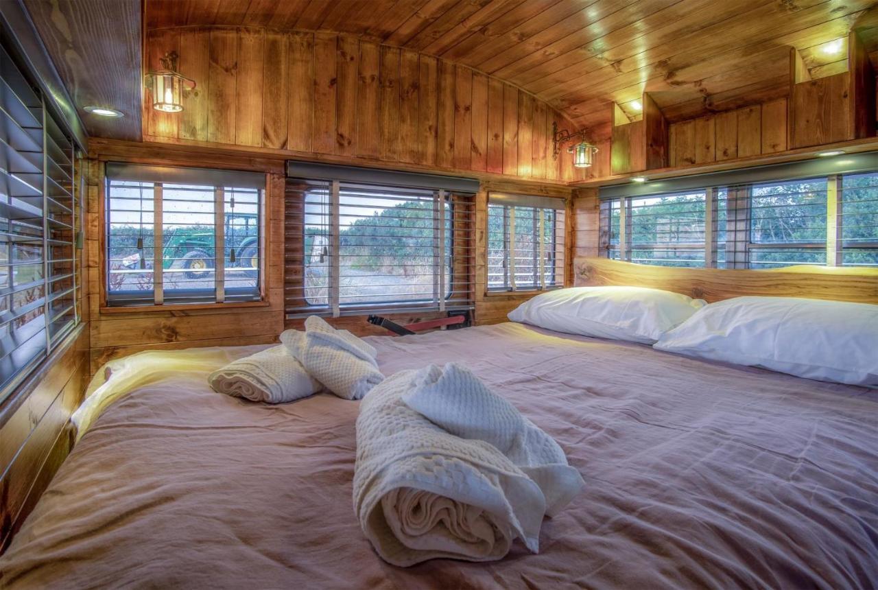 American School Bus - 1 Bedroom - Blossom Farm - Tiers Cross Johnston Bagian luar foto